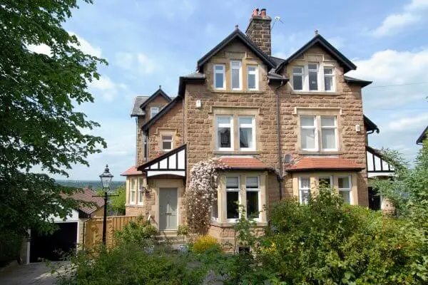 Leasehold vs Freehold New Builds