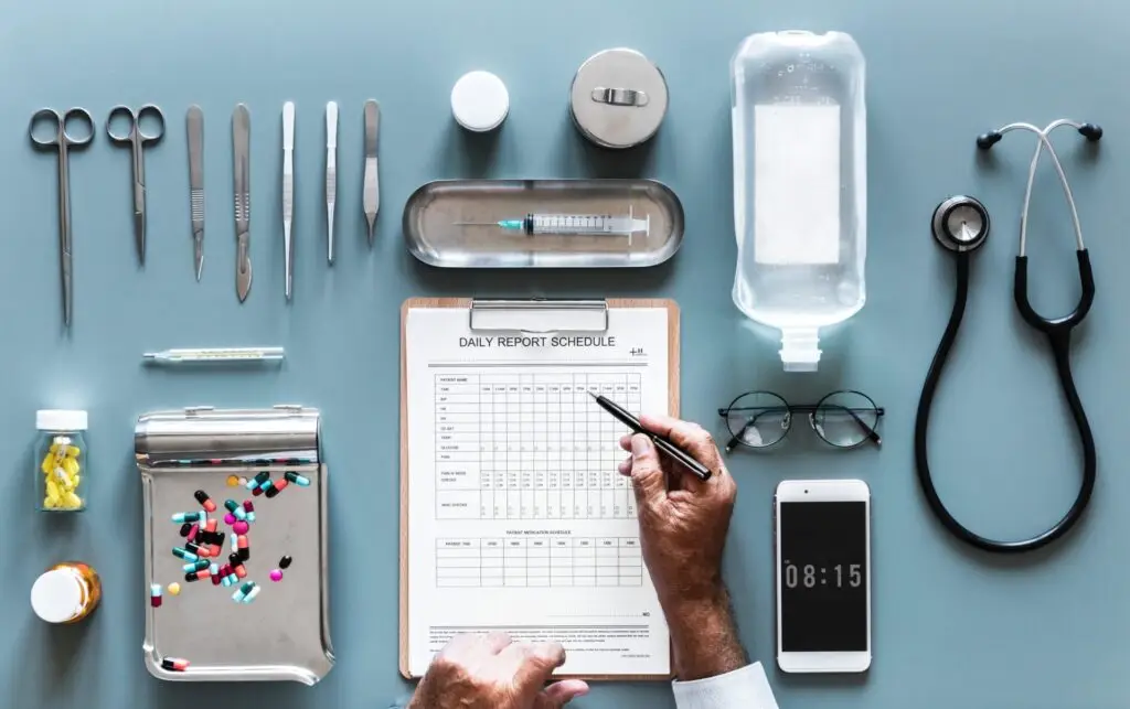 Medical and pharmaceutical equipment